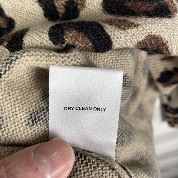 Harper Lane Leopard Print Crewneck Sweater 70% Wool 30 % Cashmere Size Large NWT - Picture 5 of 8